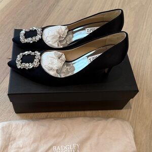 Badgley Mischka Black Satin Crystal Heels Pumps 7